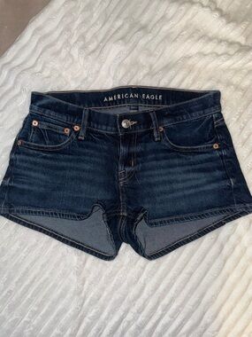 American Eagle low rise stretch dark wash shorts